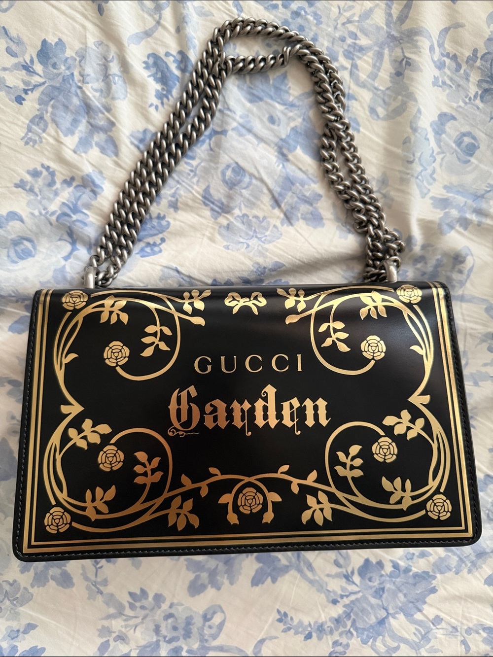 Gucci Garden Black & Gold Filligree Dionysus Shoulder Bag - Picture 2 of 8